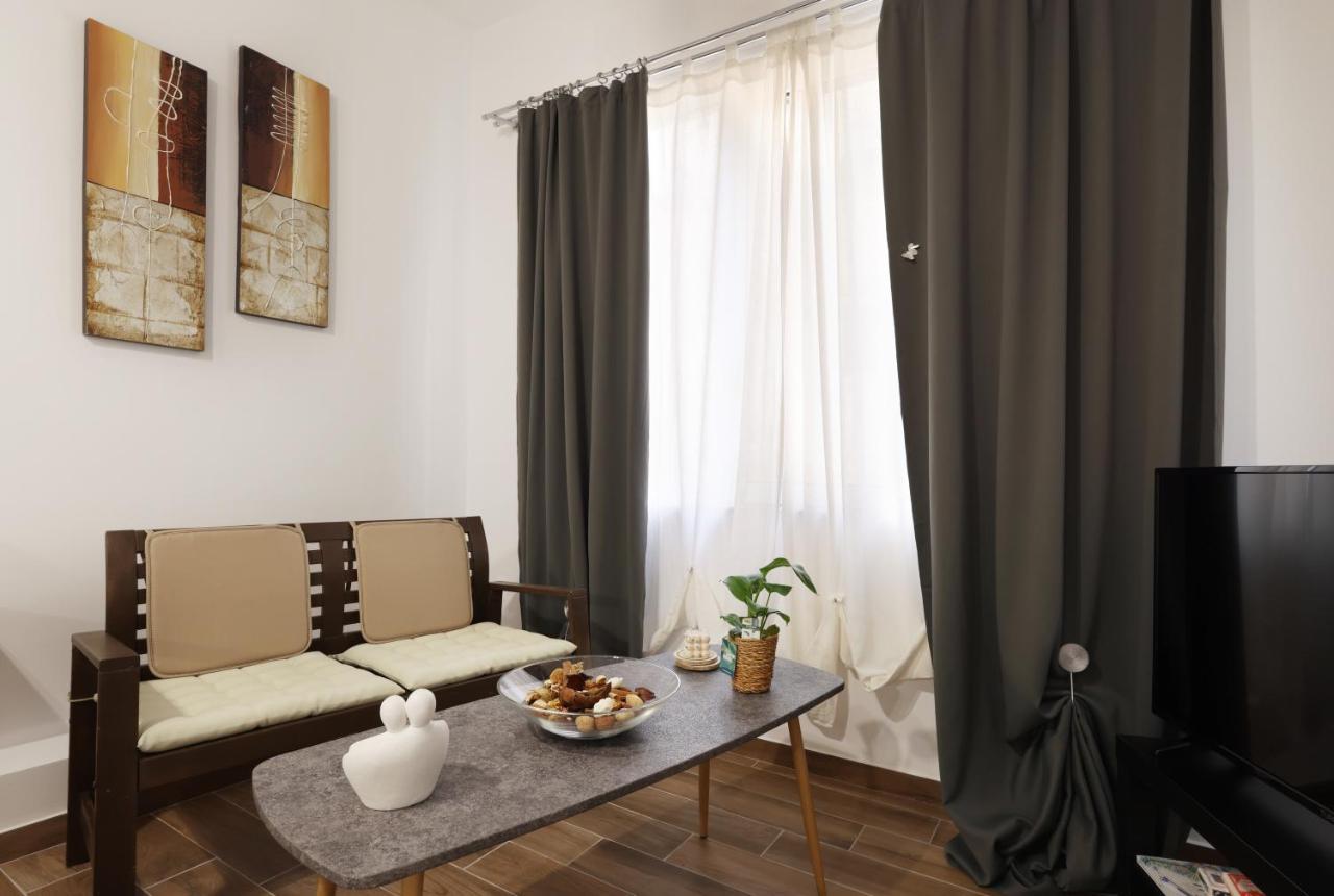 J&N Home Monastiraki Атина Екстериор снимка